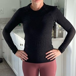 Athleta Caliber Long-sleeved Top